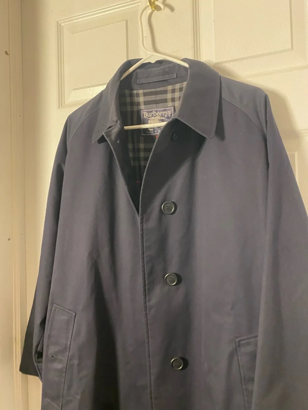 Burberry Navy Trench Coat with Check Lining - Picture 4 of 16